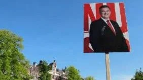 Emile Roemer (Jonas Sjöstedts motsvarighet i Nederländerna) har vind i seglen inför valet 12 september.