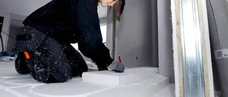 Skolan slits sönder