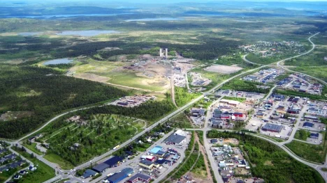 På ytan mellan kyrkogården, Kurravaaravägen och Tuolluvaara ska Kirunas nya centrum få plats.