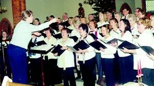 Hällestad kyrkokör firade i går 15-årsjubileum. Och kören ja den fortsätter att växa.
FOTO: GUNNAR JOHANSSON