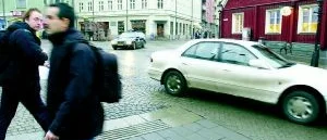 Stadstrafiken säkrare när övergångsställen tas bort