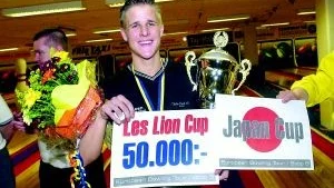 I påskas stod Marcus Ericsson som vinnare av Les Lions Cup. Då spelade han i Kaskads färger. Men nu har Marcus bestämt sig för att lämna klubben och gå tillbaka till IFK Norrköping där bl a kompisarna finns.
FOTO: NICLAS SANDBERG