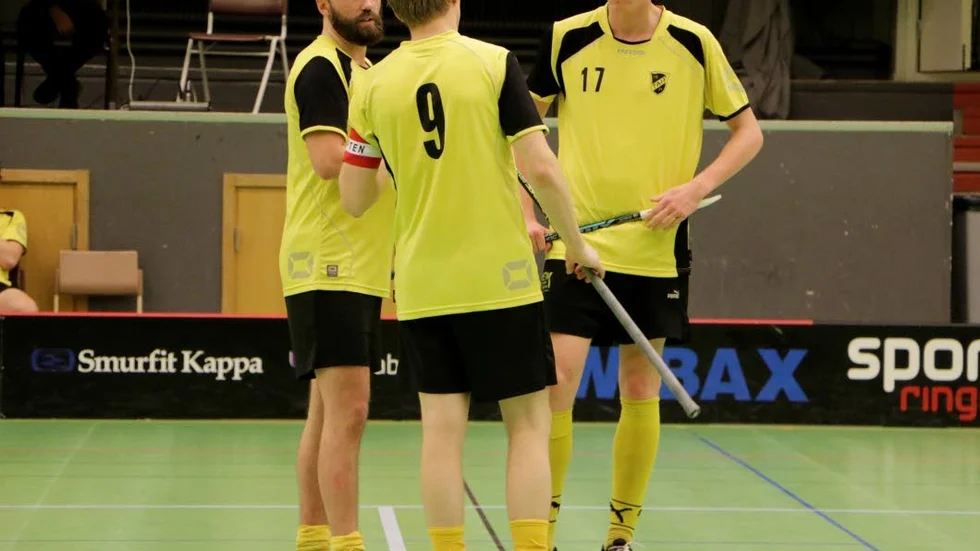 KAPTEN. Kapten Viktor Lundström, i mitten, stod för ett mål mot Boden. (Arkivbild)