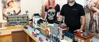 Mäktiga Legobyggen ställdes ut