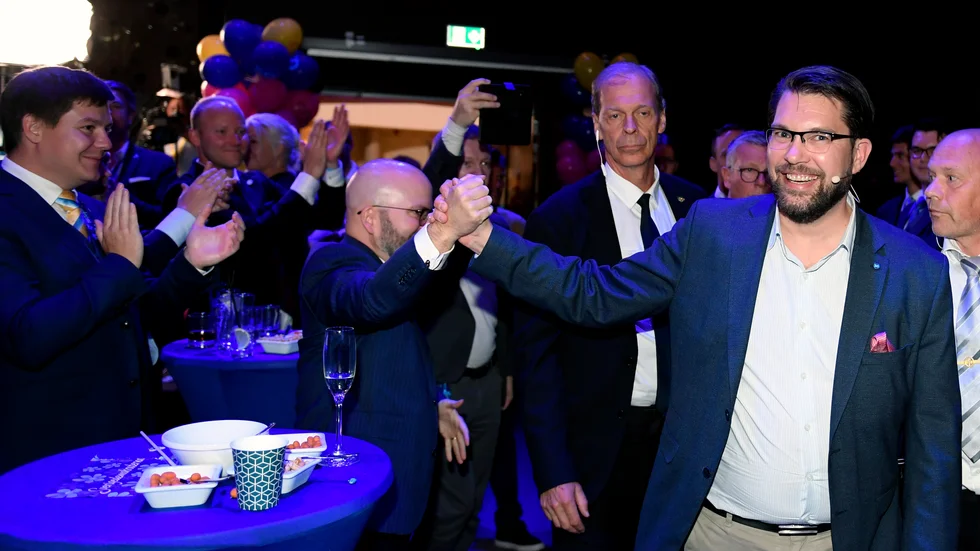 Sverigedemokraternas partiledare Jimmie Åkesson (SD) gläds över valresultatet under Sverigedemokraternas valvaka på Elite Hotel Marina Tower i Nacka på söndagskvällen.