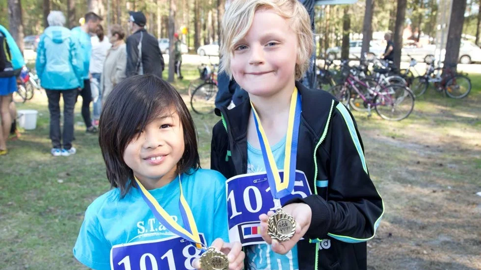 Isak Öhman och Mikael Peterson var två killar som sprang Knatteloppet.