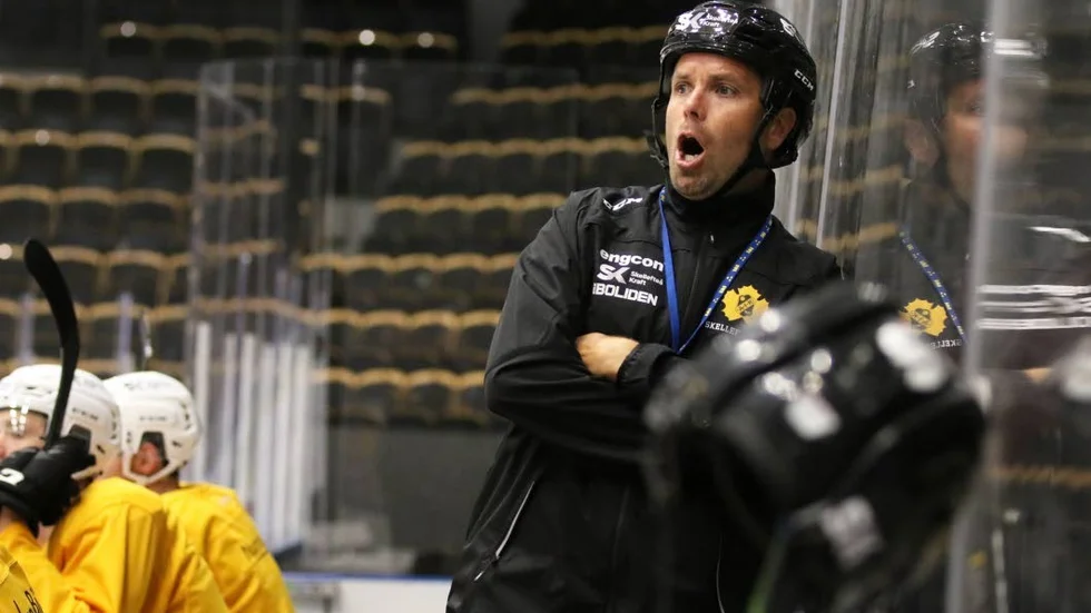 Piteåbon Stefan Hedlund har tidigare coachat i Schweiz. Nu inleder han sitt första tränaruppdrag i SHL.