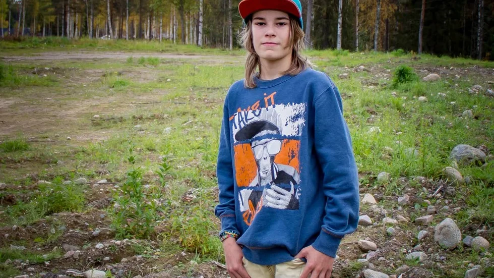 Bäckängen. "Jag cyklade förbi området för att hämta inspiration. Då kom jag på namnet", säger Anakin Viggo Köppe.