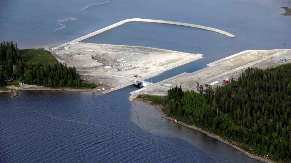 Miljonprojekt. Piteå kommun har investerat närmare 50 miljoner kronor i Bondökanalen, bron och den nya hamnen. (Arkivbild)