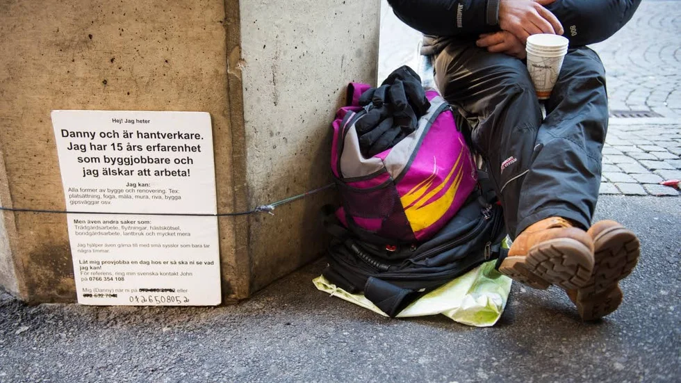 Ökat hjälpbehov. Tron på den gemensamma sektorns möjligheter att klara en grundläggande välfärd för alla har urholkats under de senaste åren. Hjälpbehoven för de mest utsatta har ökat.
