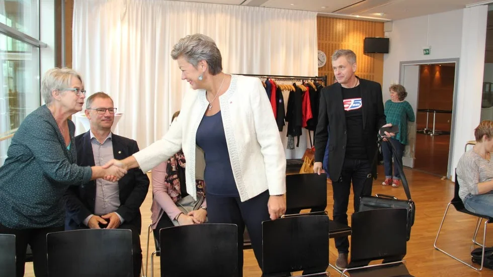 TILL LULEÅ. Tisdag kom arbetsmarknadsminister Ylva Johansson till Luleå för att presentera regeringens höstbudget.