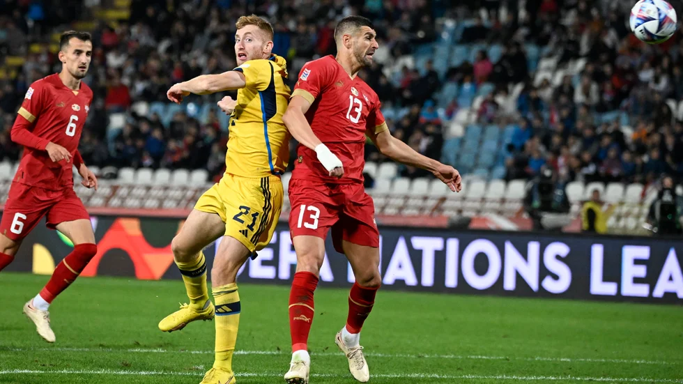 Dejan Kulusevski och Sverige hade det tungt i Belgrad.