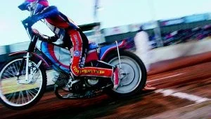 Vargarna kör i elitserien även nästa säsong. SMK Östgötas styrelse bedömmer att att Vargarna har de ekonomiska förutsättningarna att klara av elitserien. 
Foto: Ola Axman/Arkiv