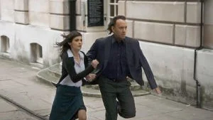 Audrey Tautou och Tom Hanks har både poliser och mördare efter sig i "Da Vinci-koden".Foto: Sony Pictures