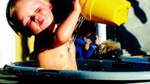 Förra årets vinnande sommarbild togs av Charlotte Axmon, en bild som förmedlar mycket av sommar enligt juryn.