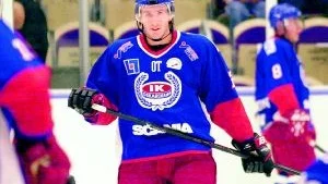 Foto: ANDERS LILJEGREN Alexander Johansson har gjort en bra höstsäsong i Oskarshamn. I morgon inleds superallsvenskan med hemmamatch mot Leksand.