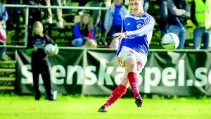 Foto: MAGNUS GLANS Daniel Johansson har varit säkerheten själv som mittback i ÅFF och han blev inte utbytt i någon av de 25 matcher i Superettan som han spelade.