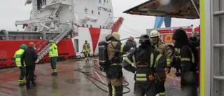 Larm efter kraftig rök i Pampushamnen