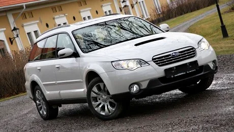 Subaru Outback är egentligen en Legacy Station med lite högre markfrigång. Båda går nu att få med den nya dieseldrivna boxermotorn.