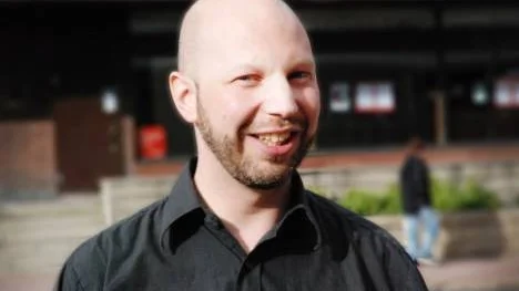 Torbjörn Wester kan nu se på hela historien med en viss humor. Dock kritiserar han de regler som Jehovas vittnen har.