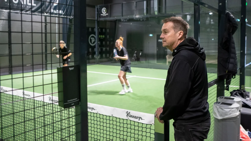 Tenaci padelcenters Jens Larsson är förväntansfull inför uppstarten av föreningen Tenaci padel club. Redan inom någon veckan startar den upp med ungdomsträningar. 