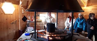 30-talet mötte upp till grillfest