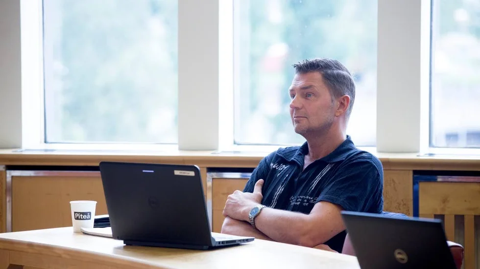 Stefan Eriksson, vice ordförande för lärarförbundet i Piteå, anser att kommunen ska följa skolverkets rekommendationer när det gäller barngruppernas storlek inom förskolan. (Arkivbild)