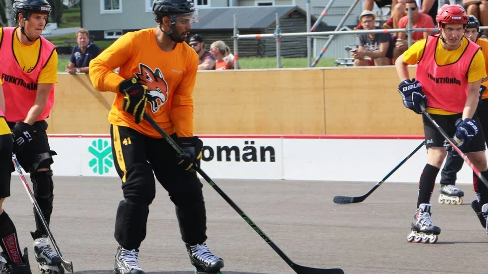 NHL. Vegas-spelaren Pierre-Èdouard Bellemare kommer igen till turneringen.
