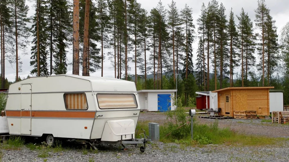Prishöjning. En husvagnsplats på Kanis ökar från 3000 kronor till 5000 kronor nästa säsong. Höjningen får många gäster att rasa.
