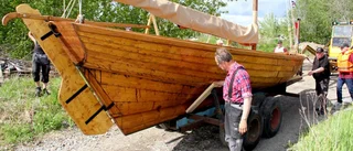 Fälbåten döpt och sjösatt