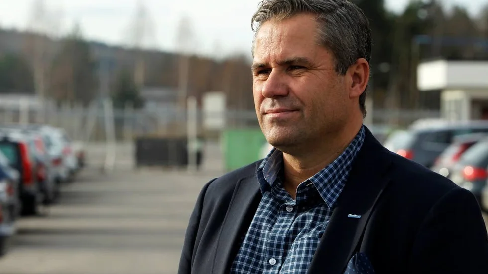 Bestämd. Kent Johansson slår fast att det inte rör sig om någon lönedumpning.