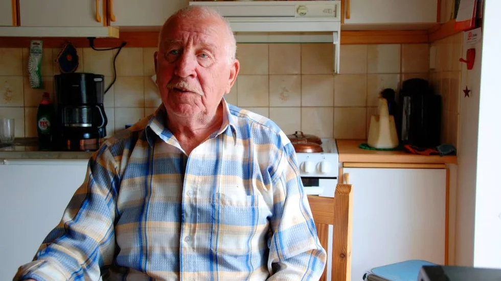 Permobil. Lennart Buske känner sig besviken på kommunen, efter att de sagt att han troligtvis inte får någon permobil.