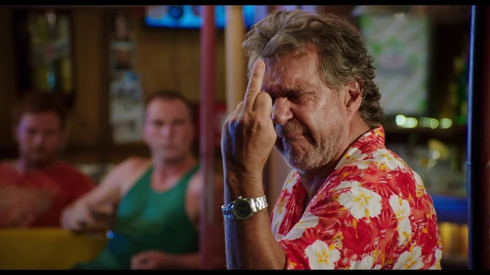 I filmen "Prästen i paradiset" spelar Kjell Bergqvist den minst sagt strulige prästen Krister.