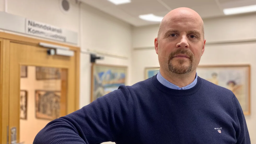 Arvidsjaurs socialchef, Peter Öhman, har beslutat att mer än fördubbla bonusen till semestervikarier för sommaren 2023.