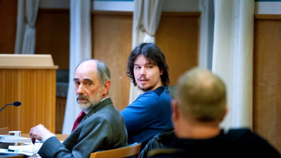 Tidiga varningssignaler? "Vi såg att vår son drog sig undan, han förstod inte alla känslor och var mobbad på skolan. I åttan fick vi en akututredning på honom", berättar pappan om den styckmordsdömde Kristoffer Johansson.