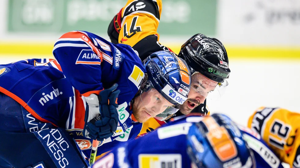 Växjö mot Luleå.