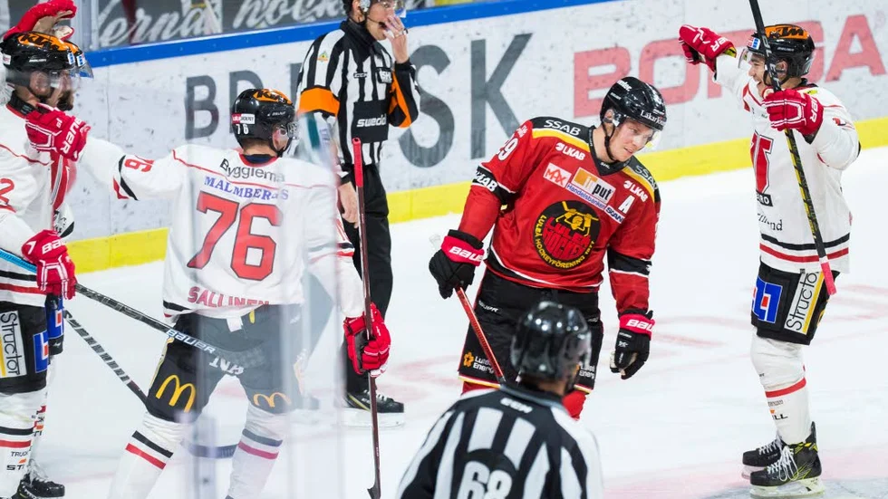 Erik Gustafsson var rejält besviken efter Luleå Hockeys strafförlust mot Örebro.