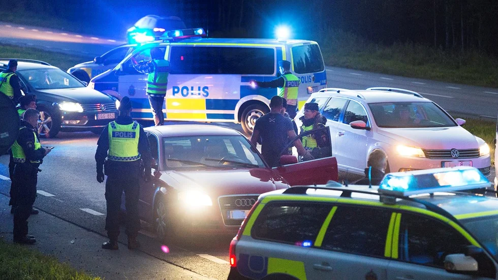 Poliskontroll väg 97