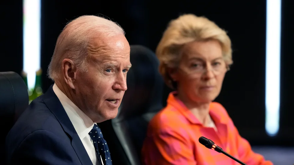 USA:s president Joe Biden och EU-kommissionens ordförande Ursula von der Leyen under G20-mötet i Indonesien i november förra året. Arkivbild.