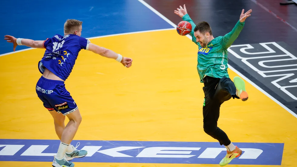 Andreas Palicka var vass mot Island.