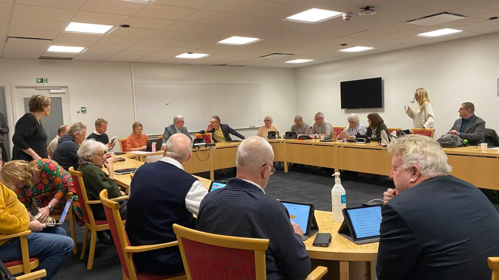 Kommunstyrelsen diskuterade frågan om att sänka de politiska arvodena på sammanträdet i tisdags. 