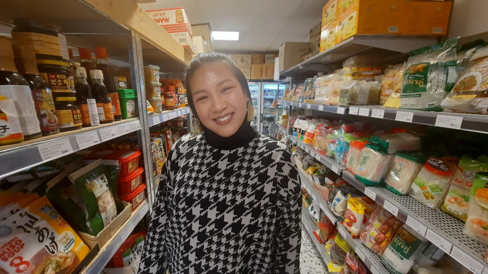 "Det är kul att så många svenskar vill testa på ny mat. Många ber om matlagnings tips, vilket gör mig glad", säger Pang Mool-Arees.