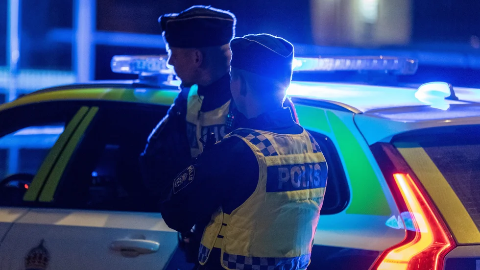 En polis ska ha blivit utsatt för verbalt hot om våld i samband med en privat ungdomsfest i helgen.