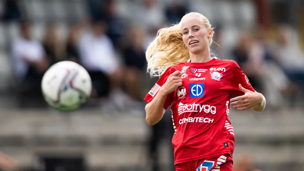 Amalie Vangsgaard funderar över framtiden. Kvar i Linköping eller flytt till England?