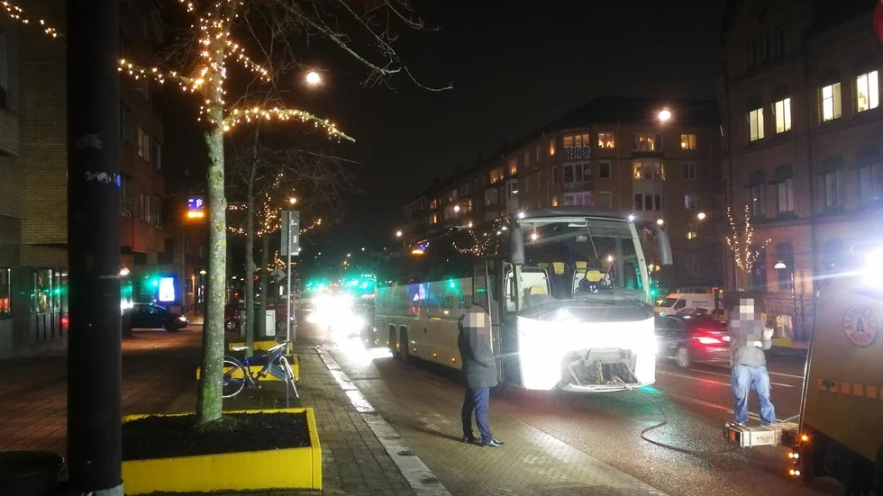En buss fick stopp på Kungsgatan mitt i fredagsrusningen.