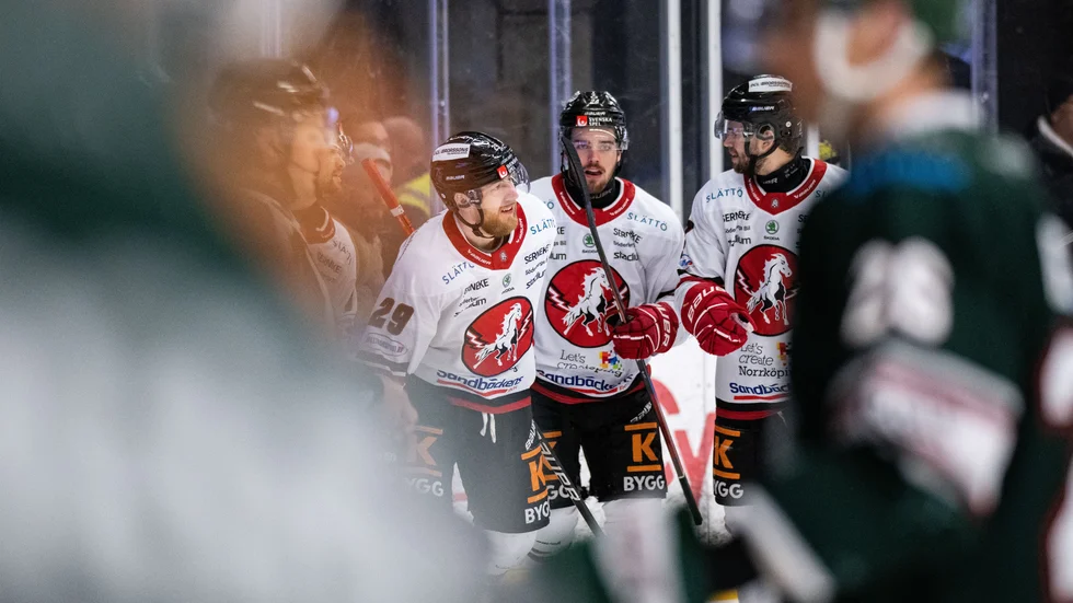 Jakob Stridsberg jublar efter sitt mål.