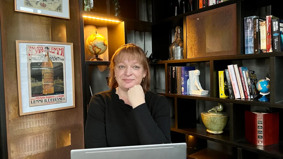 Eleonore vill ge läsaren starka karaktärer som stannar kvar långt efter att de lagt ned boken. 