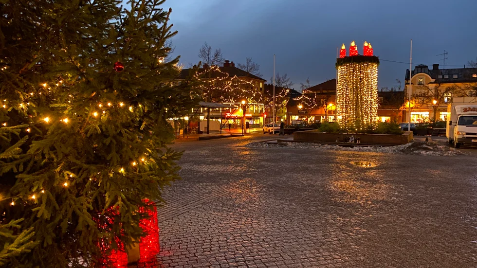 Kommunens jul- och vinterbelysning är bara en liten del av hela elkonsumtionen. Den första januari ökar dock elpriset även för denna.