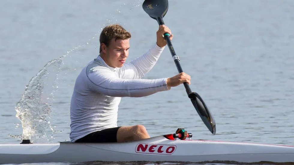 Medaljregn. Joel Elenius plockade hem tre guld och ett silver på NM. Men han var inte ensam i Luleå KK om att stapla medaljer på hög.