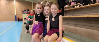 Cheerleading, dans och drill i massor – se bilder och video från "Kul i Jul"
